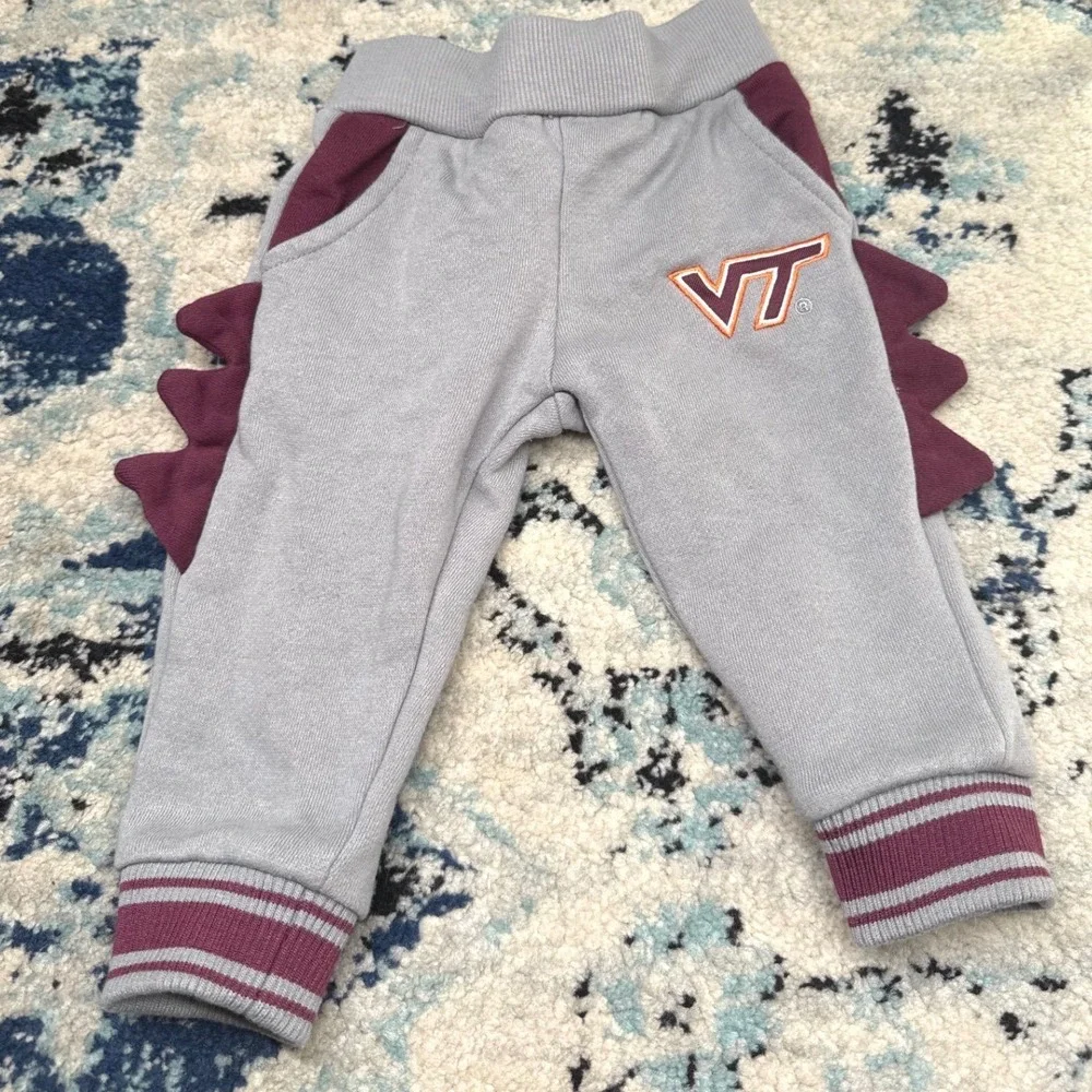 Colosseum Virginia Tech Hokies Baby Dinosaur Hoodie Jogger Set 3-6M VT